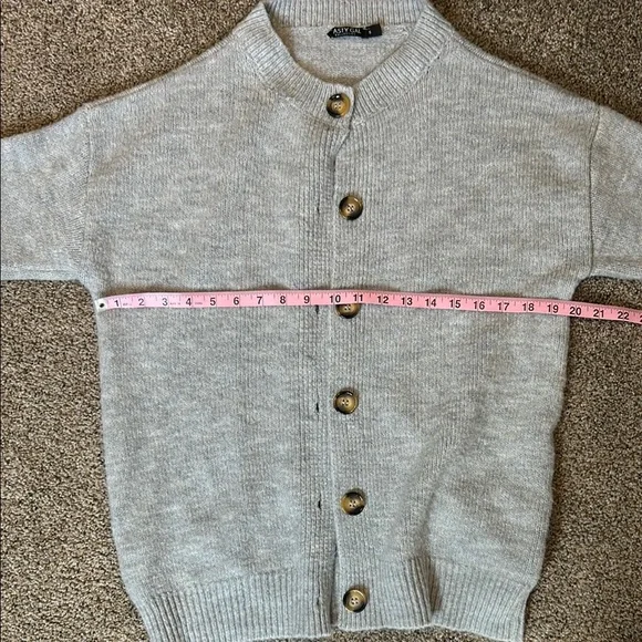 Nasty Gal boyfriend Gray Button-Up Cardigan - Picture 6 of 8